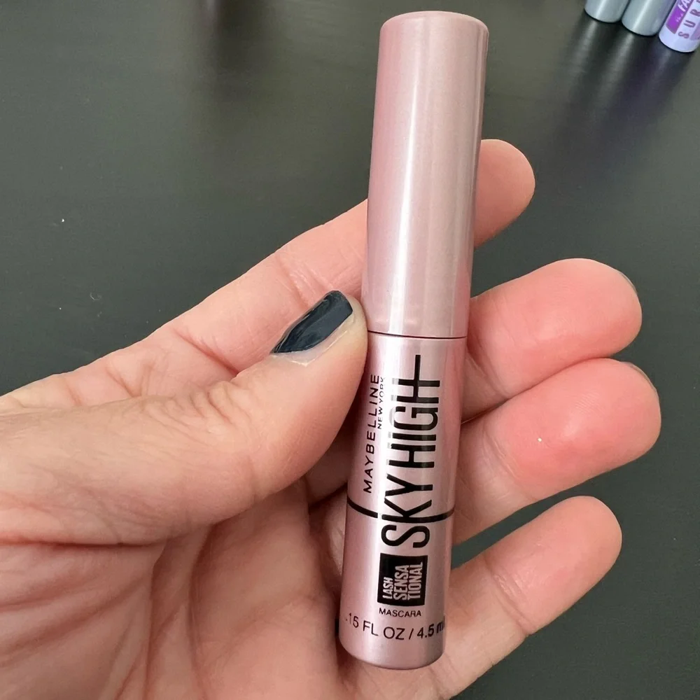 NEW Maybelline Mascara Deluxe Sampler Pack (8 items)